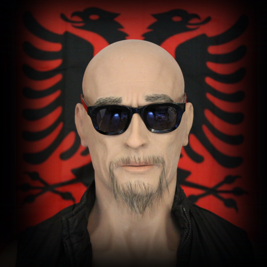 M4 : Masque d'homme blanc réaliste – 55 ans avec moustache et barbe